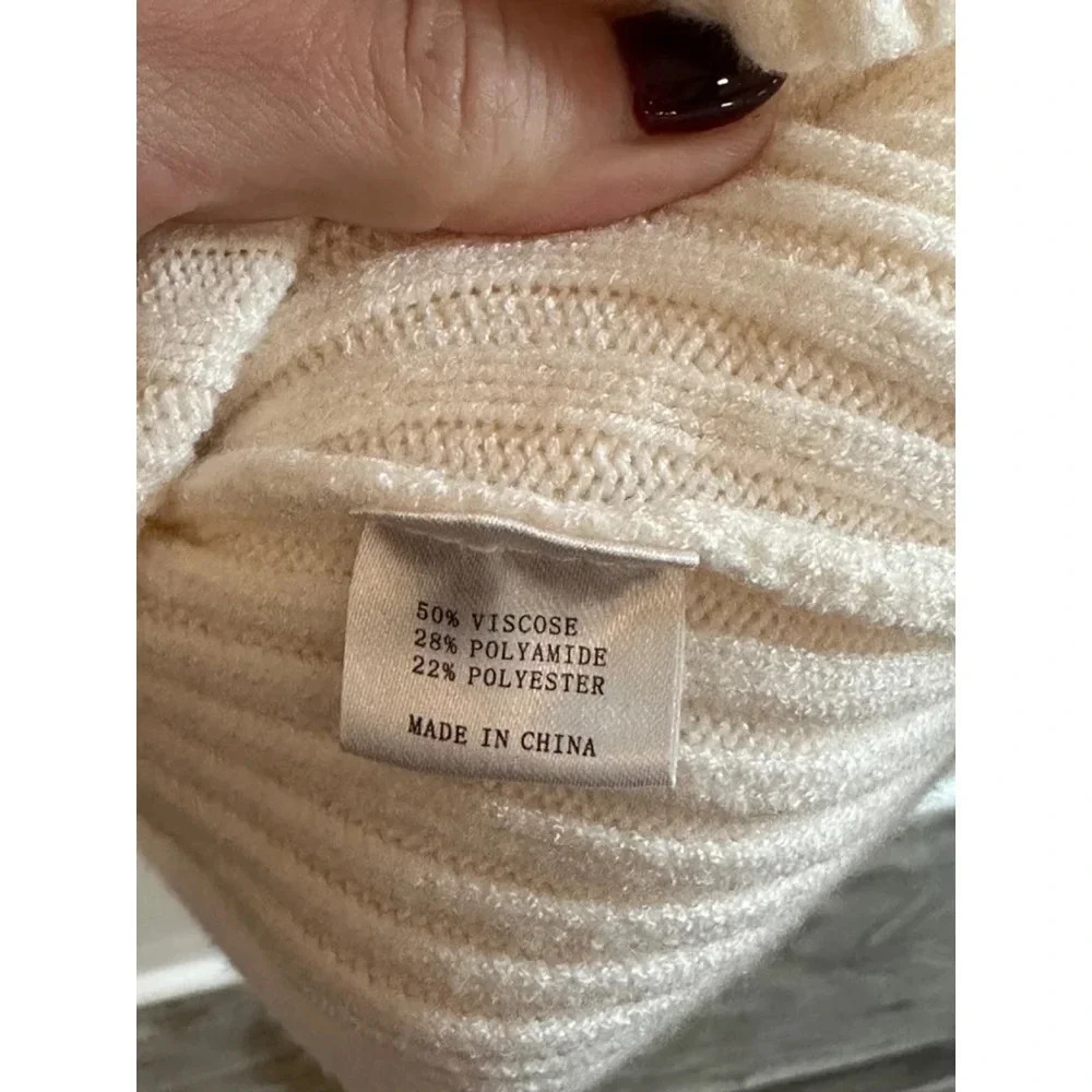 Women's Zesica White Sweater S - Picture 9 of 9